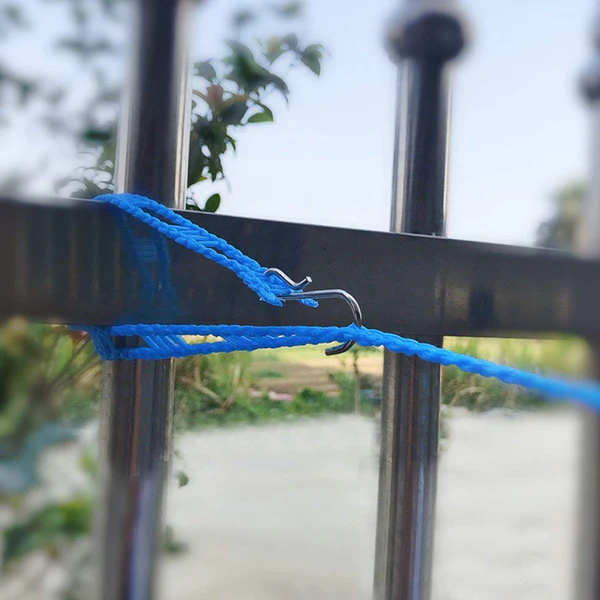 Strong nylon clothes drying rope 3 meter with metal hooks